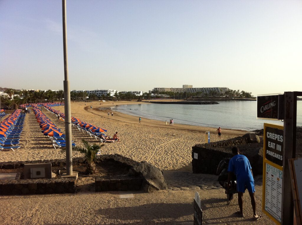 IMG_0001 » BeachBar CostaTeguise Lanzarote, live Webcam, Wetter Webcam, Lanzarote Webcam